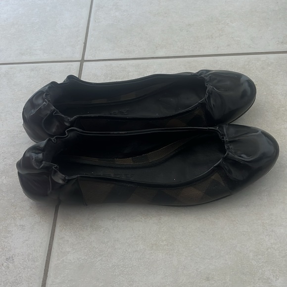 Burberry Ballerinas - Picture 2 of 6